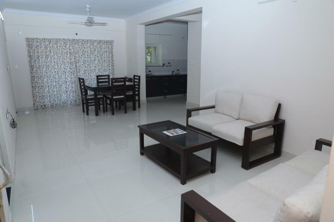 Brindavan Suites Visakhapatnam Bagian luar foto