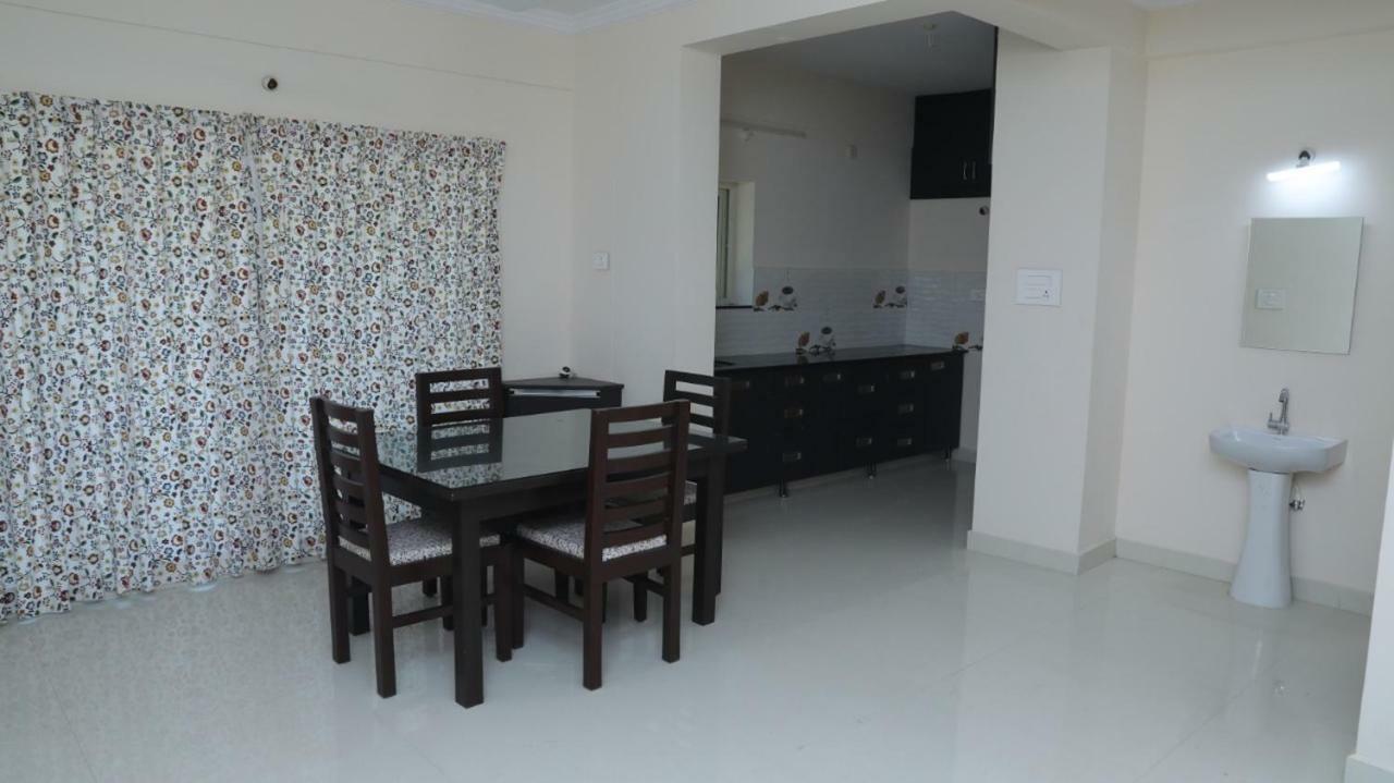 Brindavan Suites Visakhapatnam Bagian luar foto